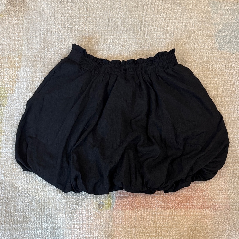 Black Bubble Hem Women’s Skirt - Unbranded